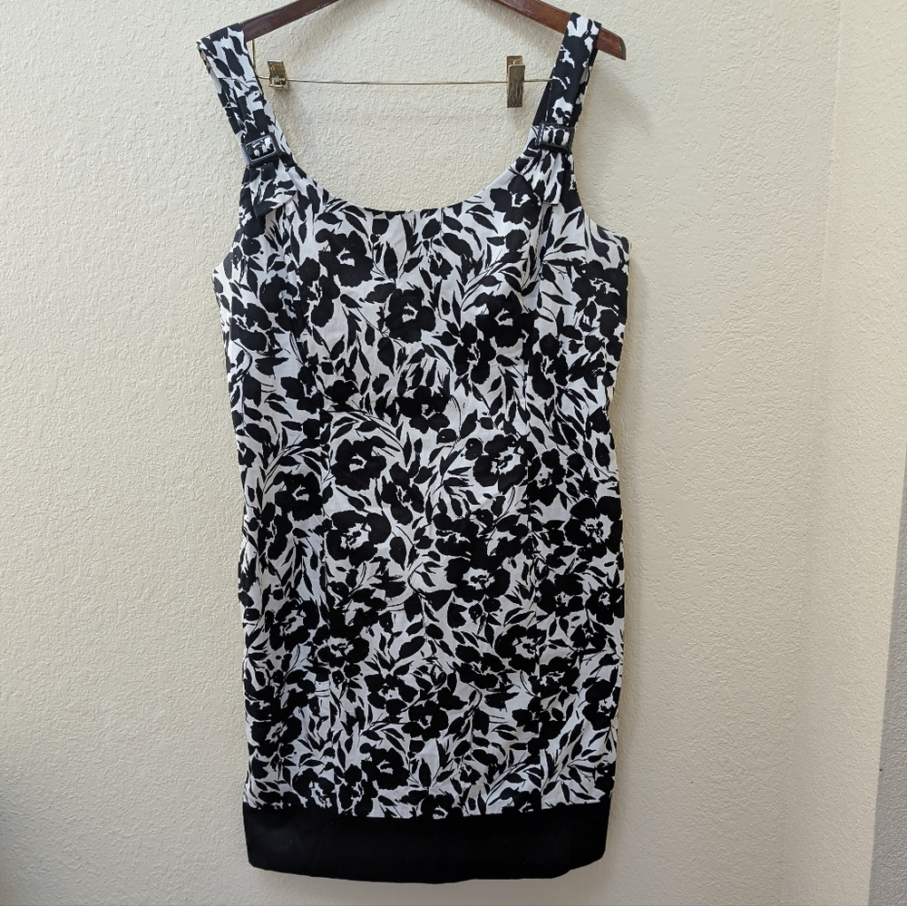 CHAPS Ralph Lauren black & white Floral Vacation sheath Midi sundress. Size 16